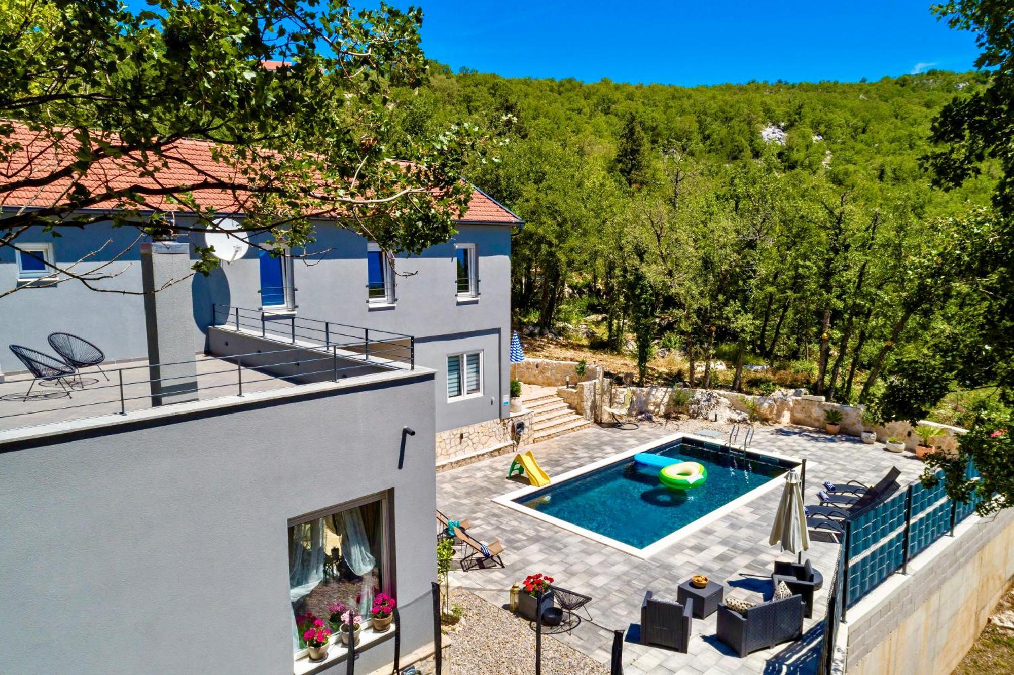 Luxury Villa Andrea Vrzika In Forest Near The Sea Zagvozd Exterior photo